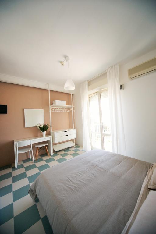 Hotel Happy Marina di Pietrasanta Exterior photo